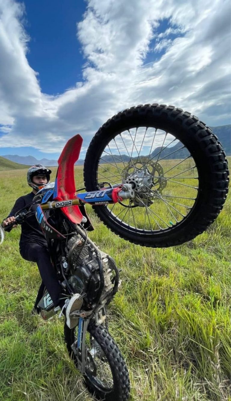 Motor Trail di Tangan Pengacara Muda