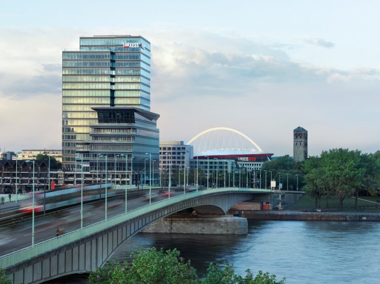 LANXESS Tingkatkan Kapasitas Antioksidan Amina Warna Terang di Asia