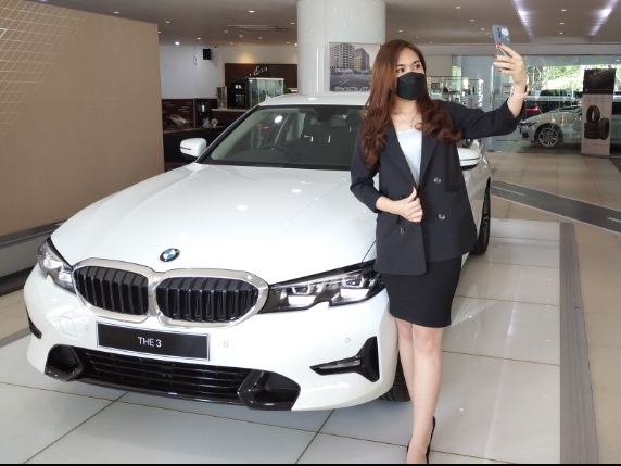 Ini Kombinasi Tampilan dan Teknologi Terbaru dari New BMW 320i Dynamic