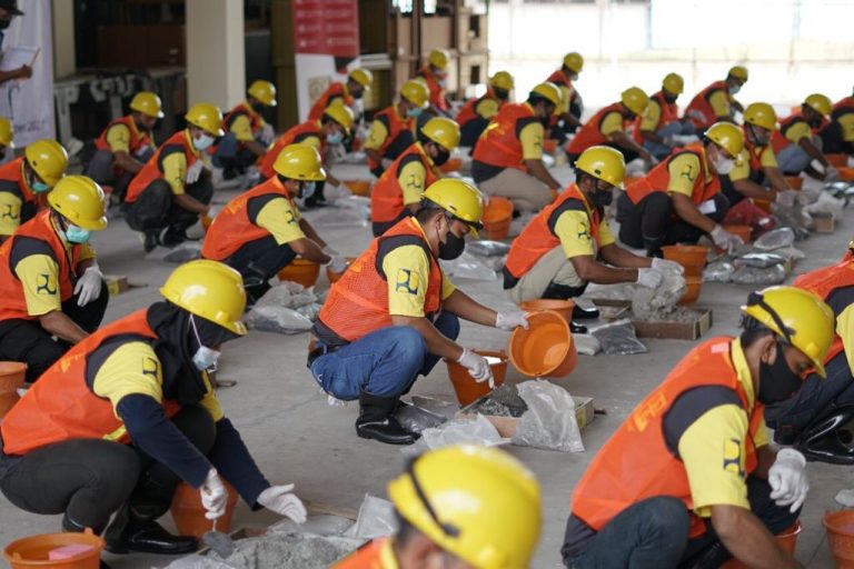 SIG Rangkul Tenaga Kontruksi Ikuti Sertifikasi