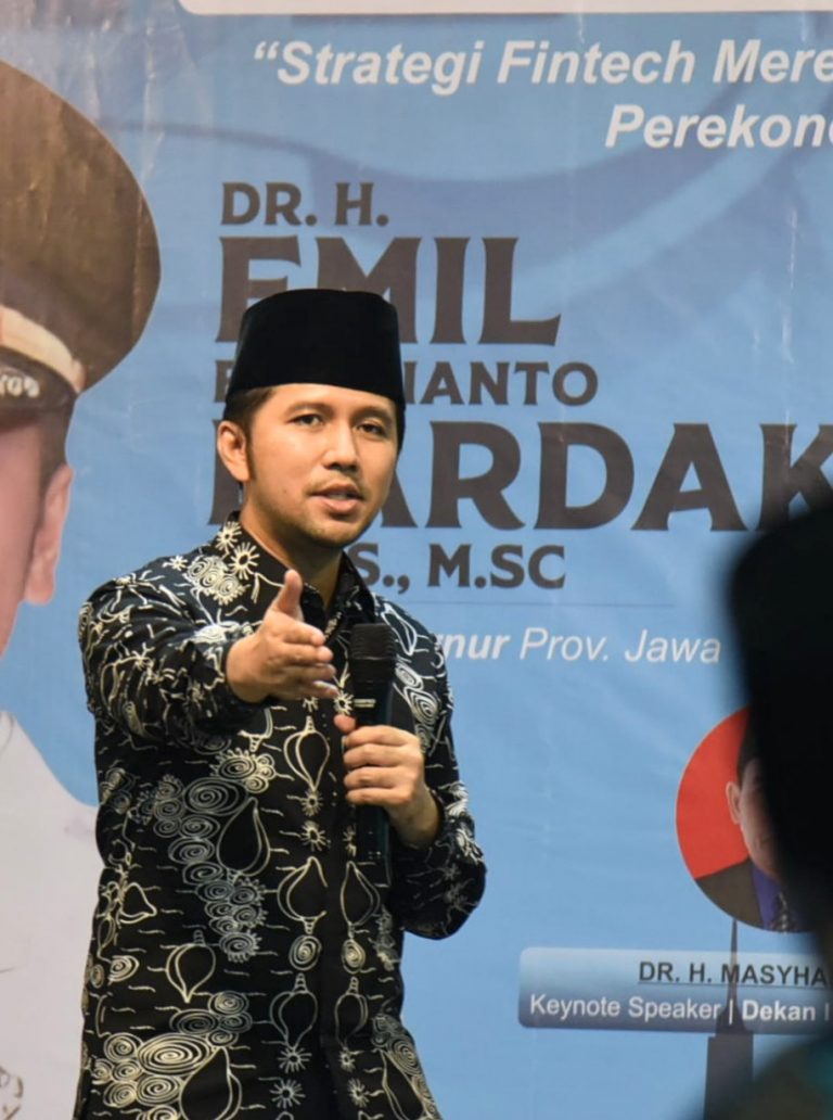 Wagub Emil Minta Prodi Perbankan Syariah Ikuti Perkembangan Keuangan & Fintech