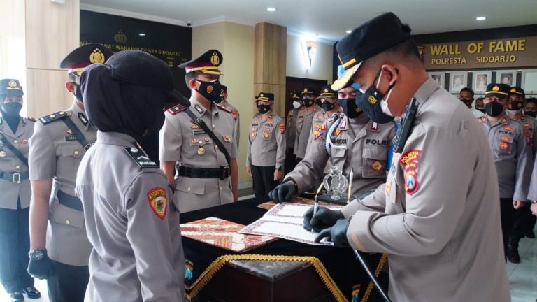 Sertijab Tiga Kapolsek di Jajaran Polresta Sidoarjo