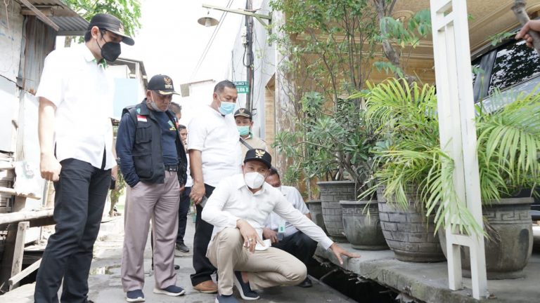 Deadline Satu Bulan, Bangunan Liar di Desa Tambakrejo Waru Dibongkar