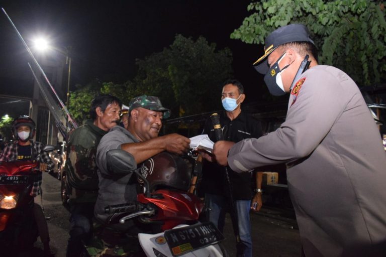 Jelang Nataru, Polresta Sidoarjo Gencarkan Edukasi Prokes