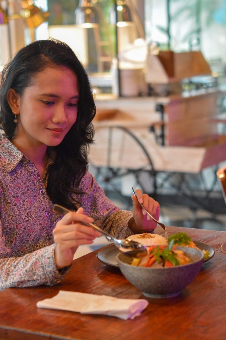 Nikmatnya Semur Lidah Jeruk Limau di Luminor Hotel Jemursari