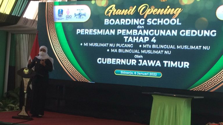 Gubernur Khofifah Resmikan Boarding School