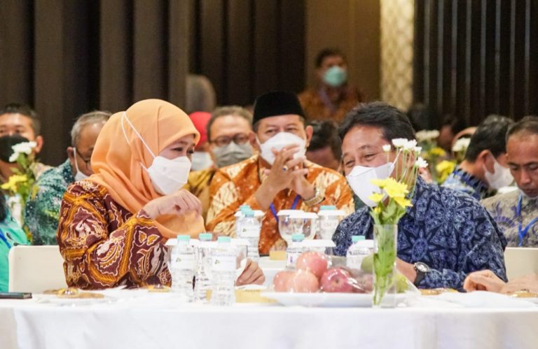 Bangkitkan Ekonomi Jatim, Gubernur Khofifah : Perkuat Sektor Pertanian, Perkebunan dan Peternakan