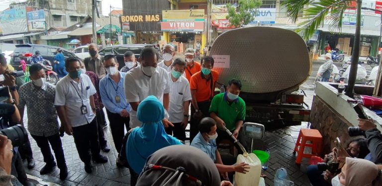 Pasar Tradisional Dipasok Minyak Goreng Curah