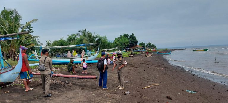 Kakek di Banyuwangi Hilang Terseret Arus Sungai saat Buang Air