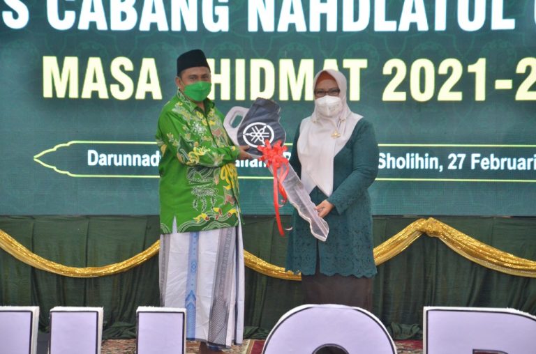 Jalin Sinergitas, Pemkab Gresik Bantu Puluhan Kendaraan NU