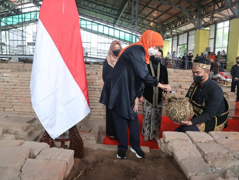 Gubernur Mendhet Tirto lan Siti, Bawa Air dan Tanah Kedaton Majapahit ke IKN Nusantara