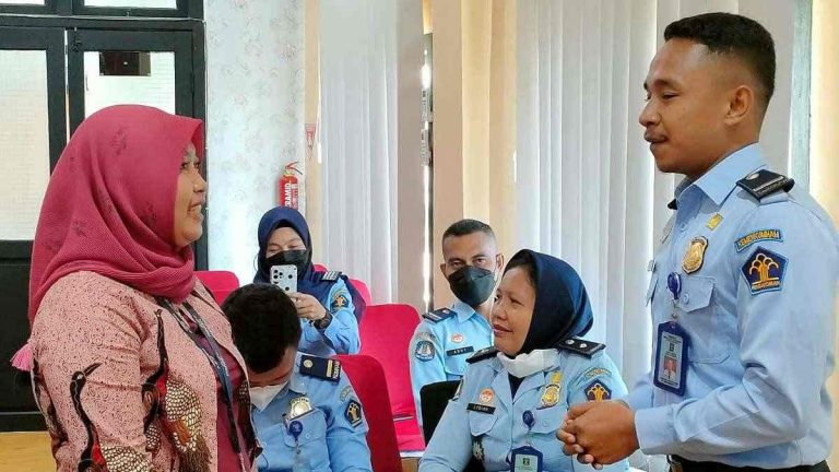 Ciptakan ASN yang ‘BerAKHLAK’, Imigrasi Tobelo Gelar Workshop Budaya Pelayanan Prima