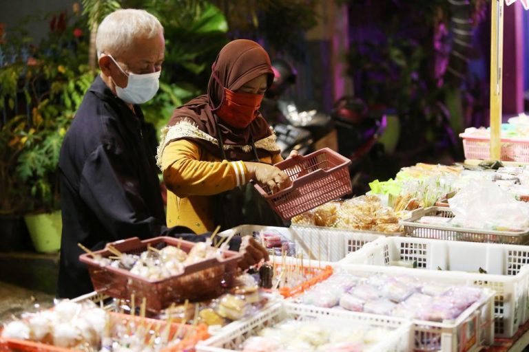Wisata Kampung Kue Surabaya Raup Omzet Rp 15 Juta per Hari