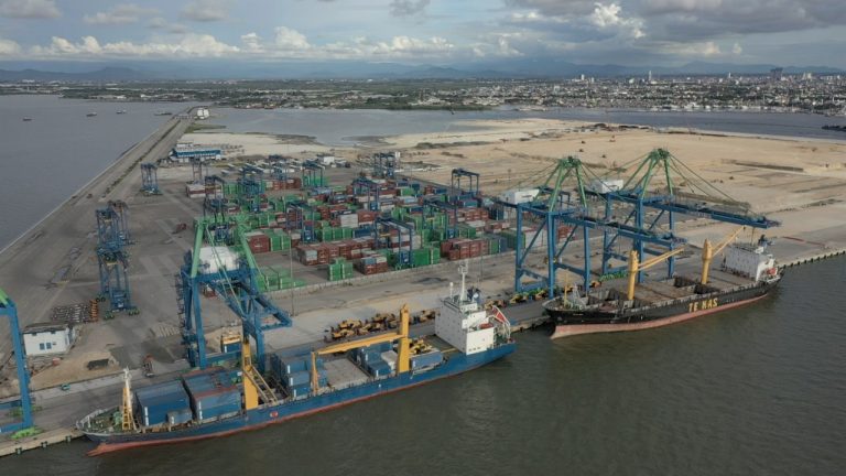 Pelindo Perkuat Layanan Terminal Peti Kemas di Timur Indonesia