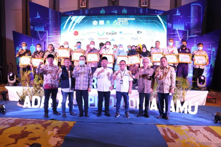 Bupati Ajak Apindo Gresik Turunkan Angka Pengangguran