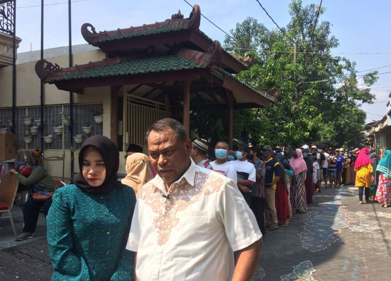 Jelang Lebaran, Wakil Rakyat ini Bagikan 10.000 Paket Sembako untuk Masyarakat