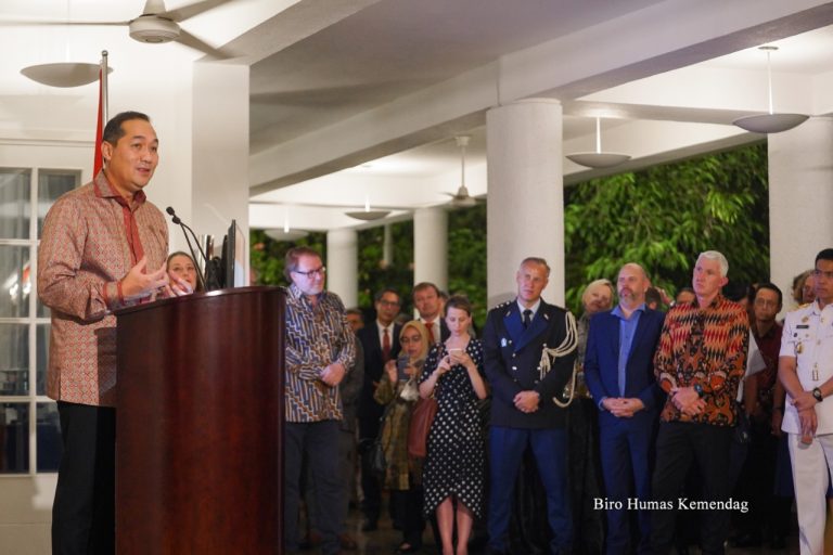 Memenuhi Kebutuhan Nasional, Pemerintah Larang Ekspor Bahan Baku dan Produk Migor