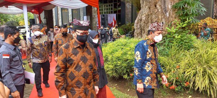 Almarhum Menpan RB, Tjahjo Kumolo saat berkunjung ke Banyuwangi, 20 Januari 2022.