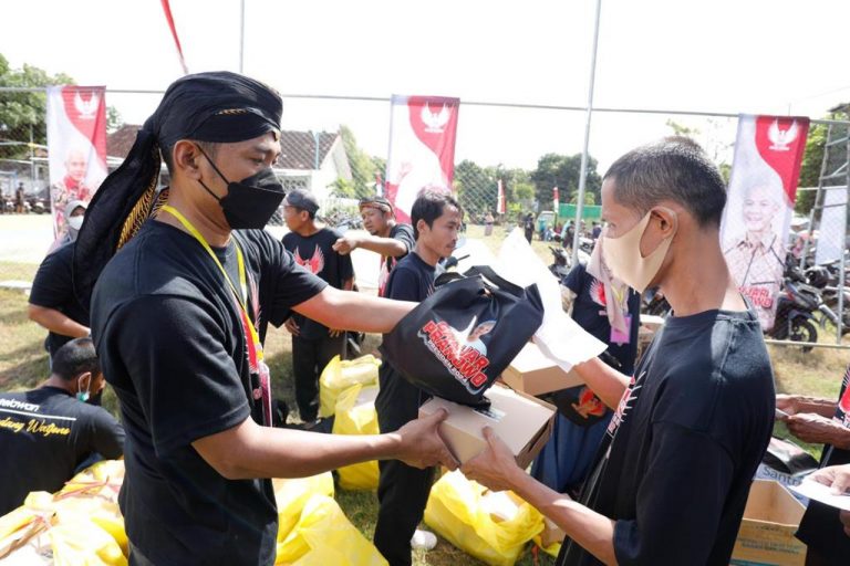 Gelombang Dukungan Relawan Des Ganjar di Tuban