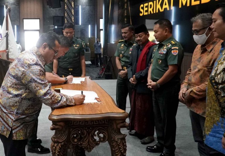 Penanda-tanganan PKS Antara SMSI dengan TNI AD, Bentuk Sinergi Jaga NKRI dan Cita-cita Kemerdekaan 