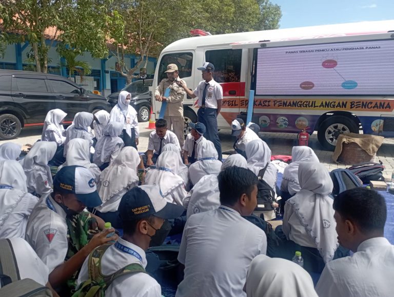 Tim SPAB Gelar Pelatihan Tanggap Bencana di SMPN 1 Pamekasan