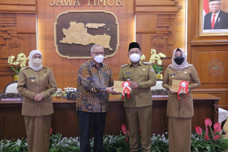 Hadiri Rakornas, Bupati Gresik dapat Uang Baru BI