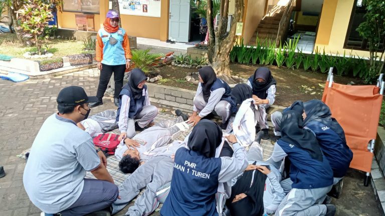 Anggota DPRD Jatim Tutup SPAB di SMAN 1 Turen Malang