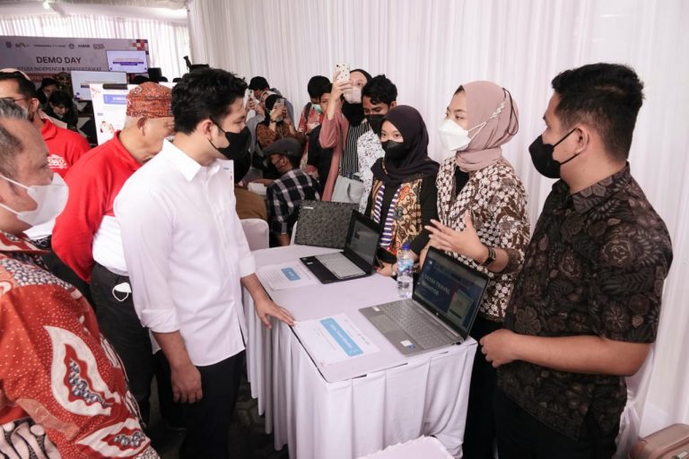 Jatim Fasilitasi Kebutuhan Literasi Digital