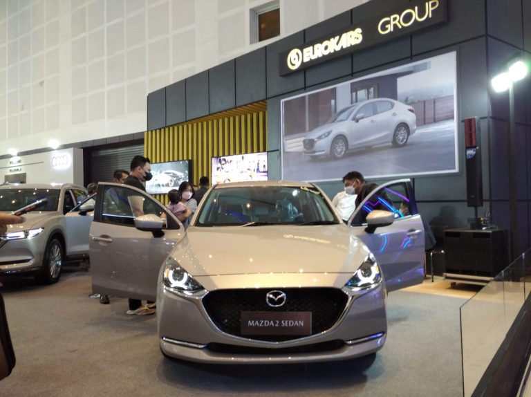 Pamerkan New Mazda CX-8 dan New Mazda di GIIAS Surabaya 2022
