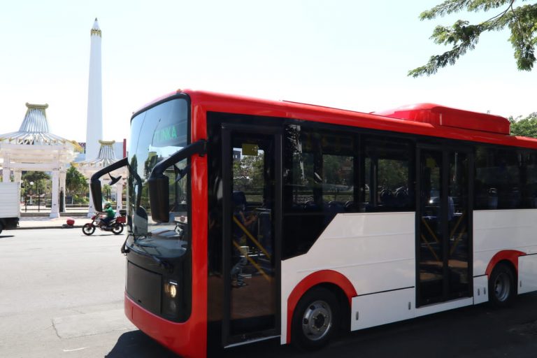 Bus Listrik Merah Putih E-Inobus PT INKA, Bawa Spirit Bumi Majapahit dalam Perhelatan KTT G-20