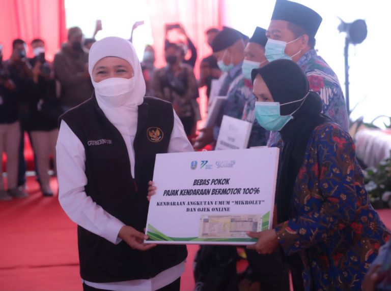 Di Jember, Gubernur Salurkan Program Perlindungan Sosial bagi Warga Terdampak Inflasi dan Kenaikan BBM