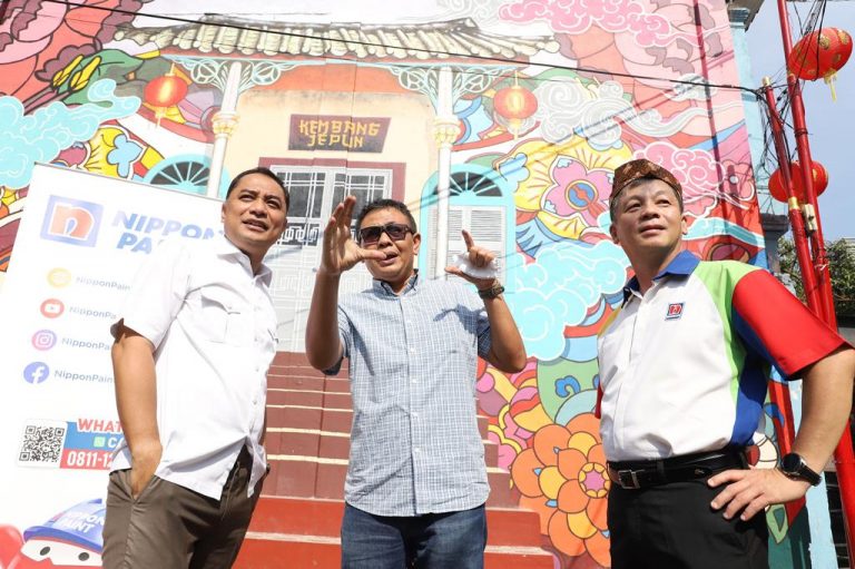 Hebat…., Cak Eri Sulap Kya-kya Seperti Kampung Pecinan Tiongkok