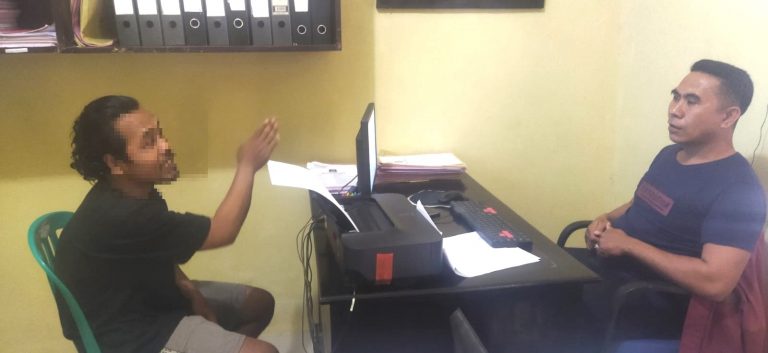 Pelaku curas di rumah janda di Tegalsari, Banyuwangi diperiksa penyidik Polsek Tegalsari.