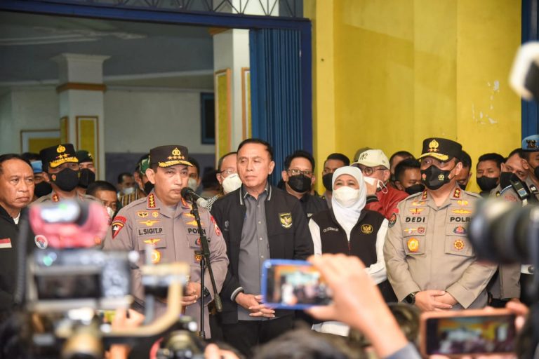 Kapolri Akan Investigasi Peristiwa Kanjuruhan Berdarah