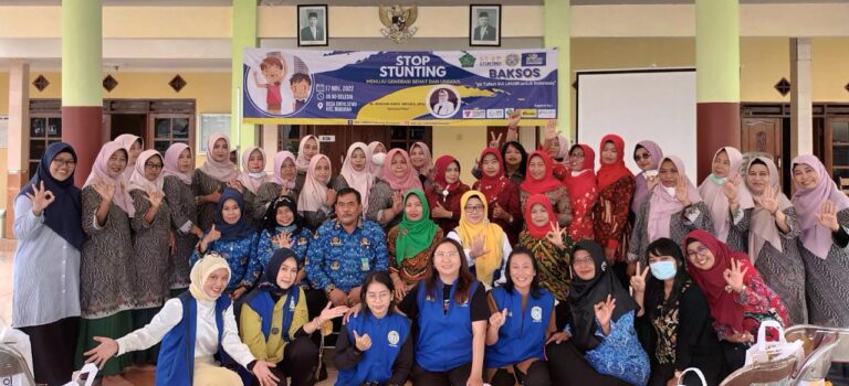 Ika Unair Sidoarjo Beri Bantuan Antromometri Kit dan Penyuluhan Stunting