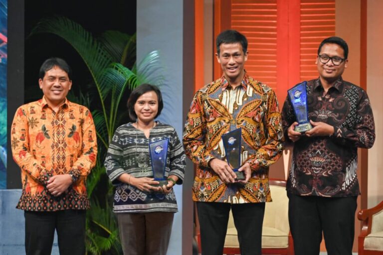 Kinerja Positif, SIG Raih Penghargaan Dividen