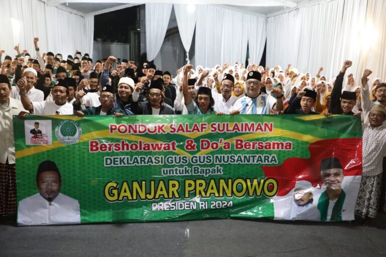 Gus-Gus Nusantara Jatim Deklarasi Dukung Ganjar Pranowo Presiden 2024