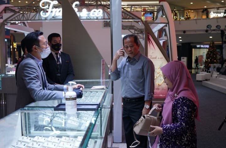 Wali Kota Jakarta Utara Sambangi Dazzling Jewelry Festival