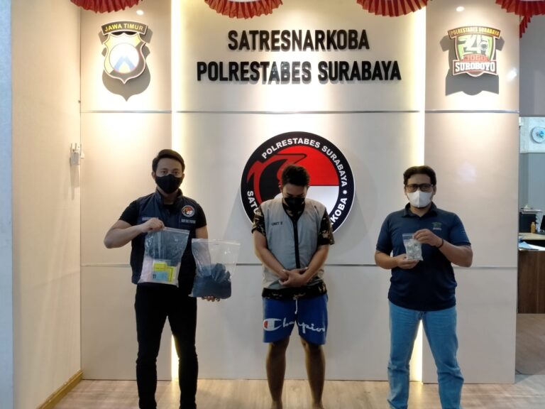 Jadi Tempat Transaksi Sabu dan Extasi, Kamar Kos di Surabaya Digerebek Polisi