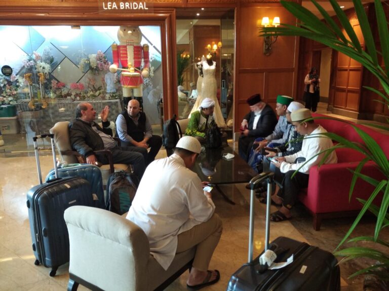 Tujuh Puluh Sembilan Tokoh Islam dari 40 Negara Kumpul di Surabaya, Ada Apa?