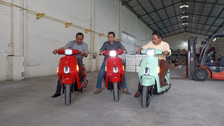 Motor Listrik Mulai Dilirik Kalangan Milenial