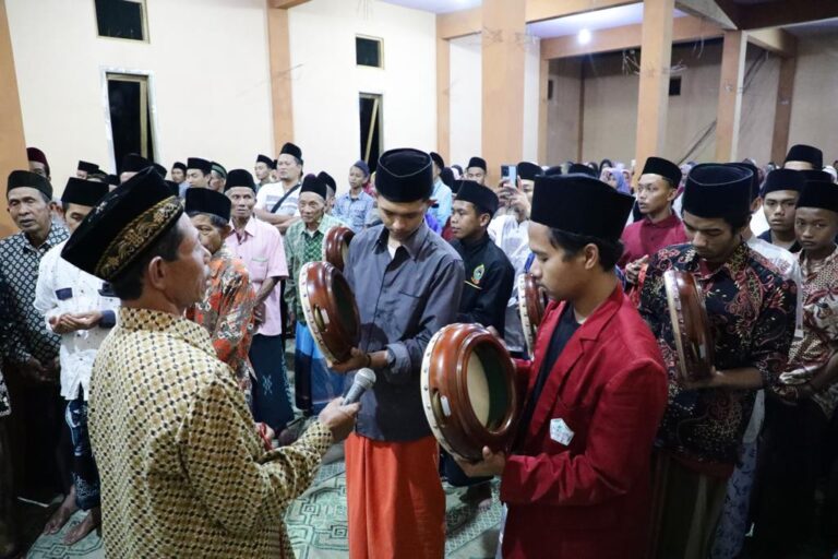 Peringati Isra Mi’raj, GGN Jatim Berbagi Kebaikan dengan Ponpes dan Masyarakat