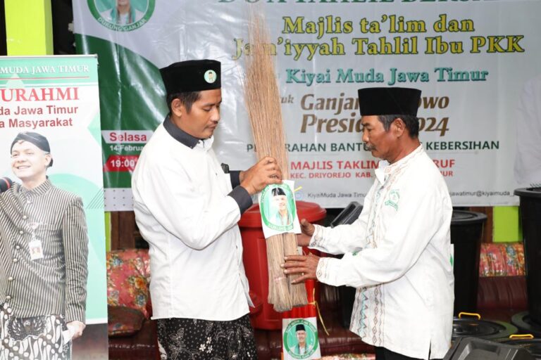 Jamaah Majelis Taklim, Sambut Positif Ajakan Kyai Muda Jatim Jaga Kebersihan Lingkungan