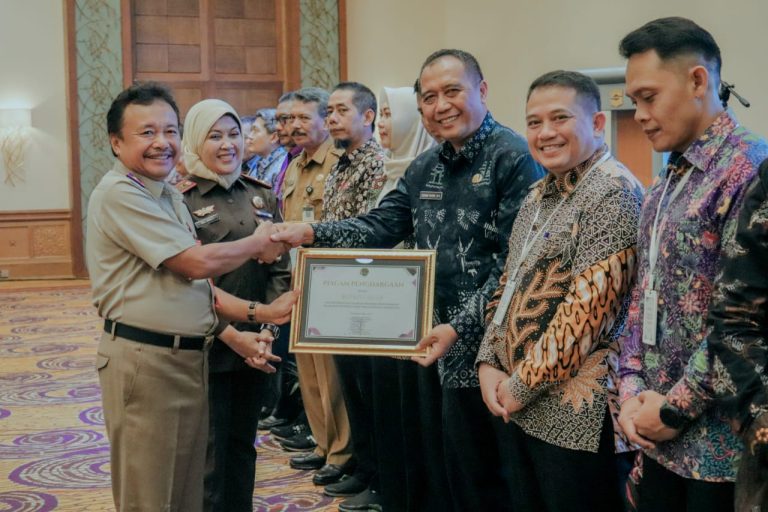 Gresik dapat Apresiasi Program PTSL