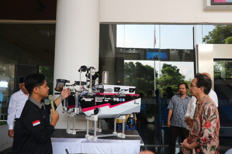 Rancang Kapal Baru, Tim Barunastra ITS Siap Pertahankan Empat Kali Juara di Amerika