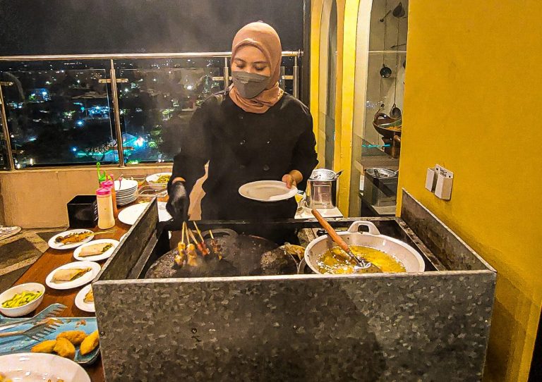 Pengin Hadiah Umroh, Ayoo……, Buka Puasa di Namira Syariah Hotel