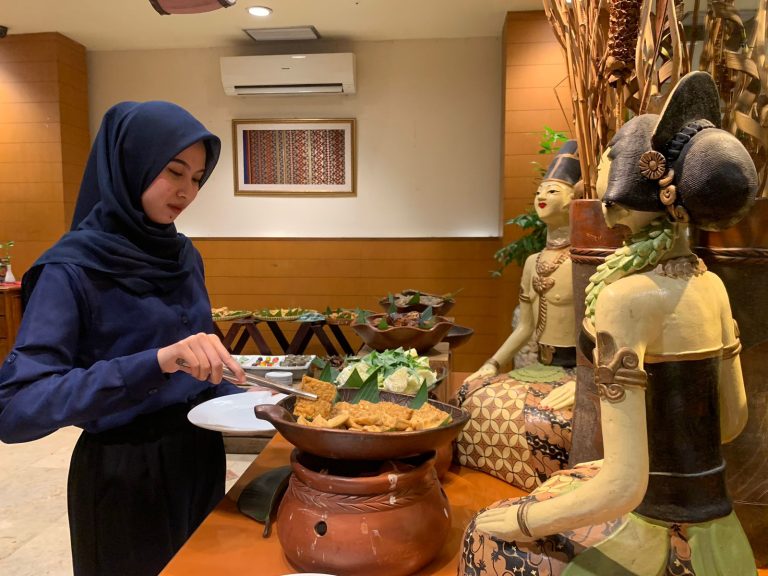 Kehangatan Bukber Bareng Keluarga di Hotel Bisanta Surabaya