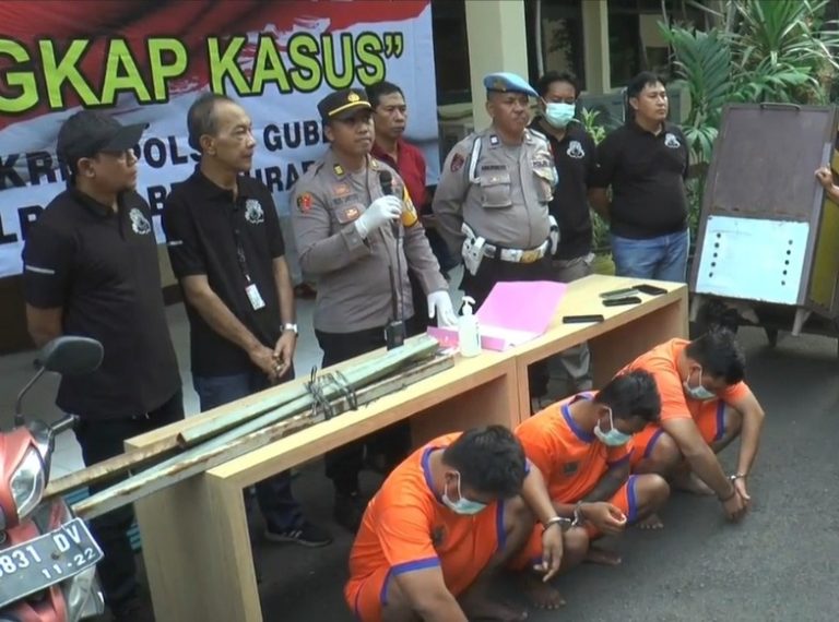 Tiga Pencuri Penutup Gorong-gorong yang Viral Ditangkap Polisi