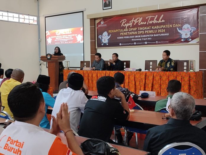 KPUD Banyuwangi menggelar pleno penetapan DPS Pemilu, Rabu (5/3/2023) siang.