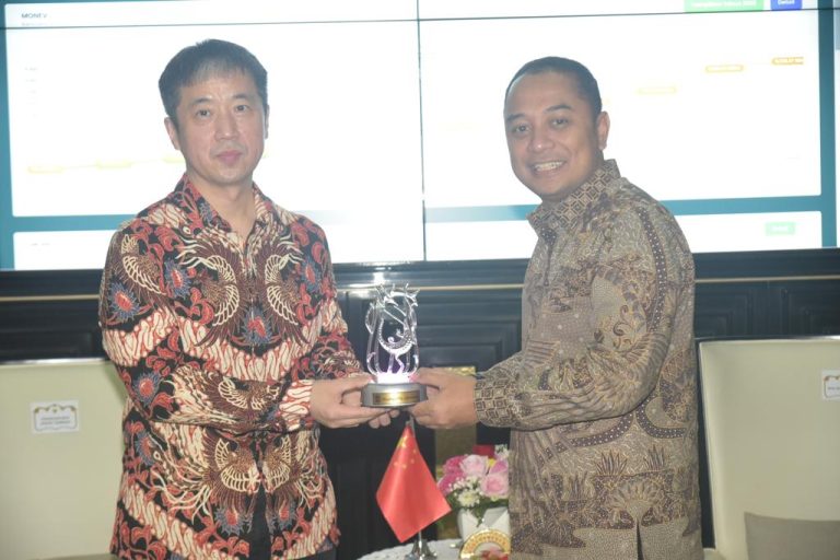 Perkuat Sister City, Wali Kota Ajak Konjen RRT Sempurnakan Wisata Kya-kya